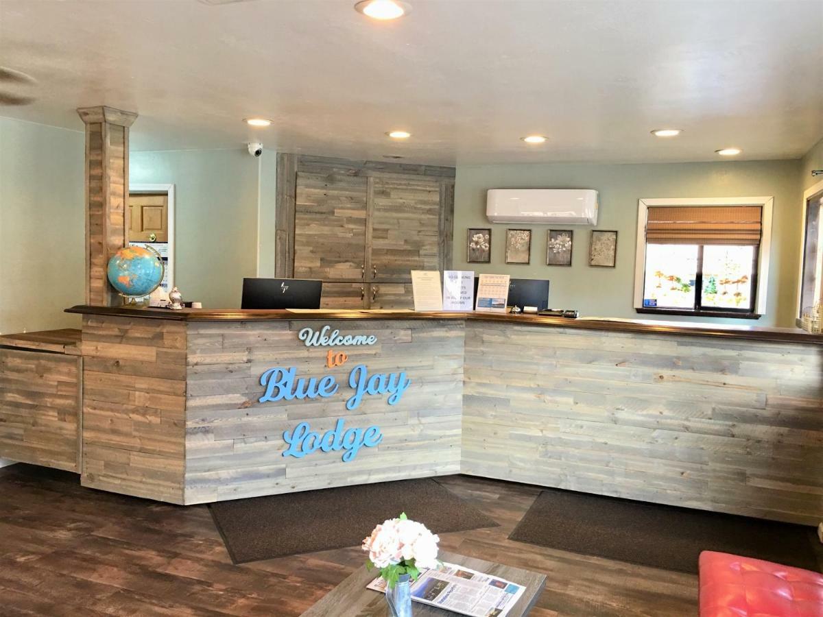 Blue Jay Hotel 2*